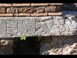 00141 ostia - necropoli della via ostiense (porta romana necropolis) - via dei sepolcri - inschrift.jpg